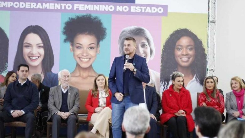 Prefeito Marcelo Roque participa do lançamento da ação Caravana Paraná Unido Pelas Mulheres