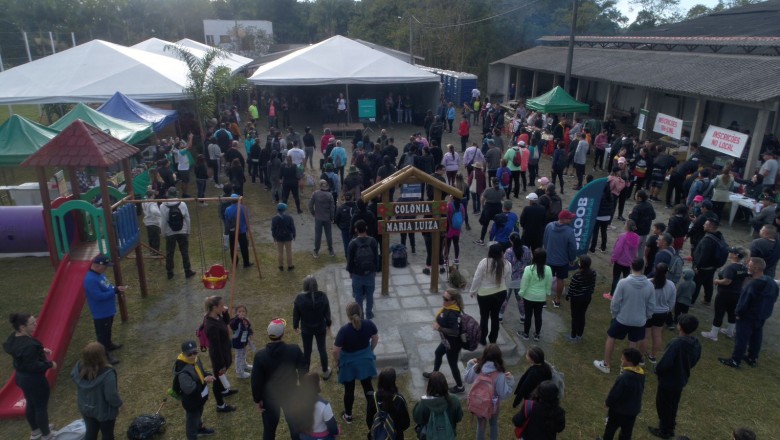 PARANAGUÁ 375 ANOS: 7ª edição da Caminhada da Natureza reune cerca de 800 participantes