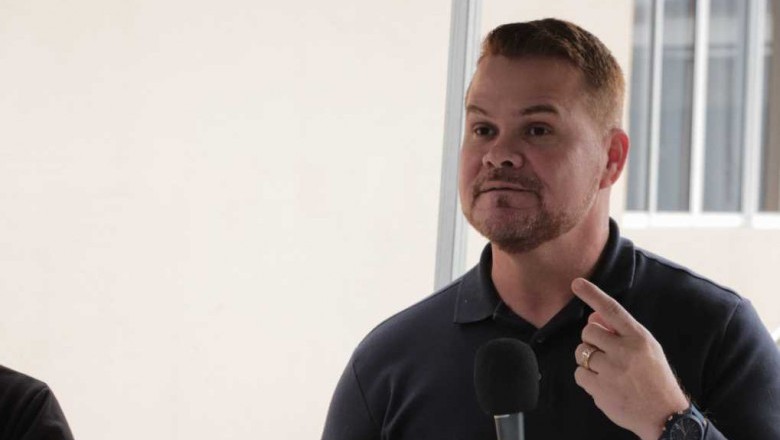 PARANAGUÁ 375 ANOS: Prefeito Marcelo Roque realiza entrega de calçamento na Ilha dos Valadares