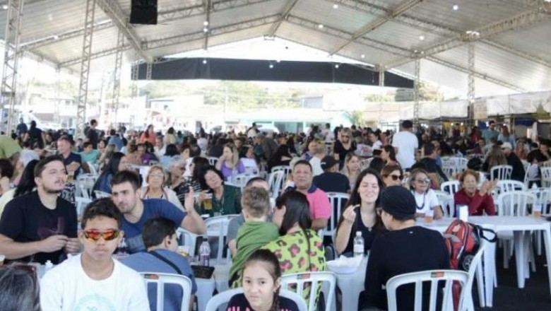 12.ª Festa Nacional da Tainha em Paranaguá tem gastronomia, cultura, show de Felipe Araújo e muito mais