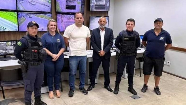 Secretário de Segurança de Paranaguá realiza visita técnica à Central de Monitoramento em Guaratuba