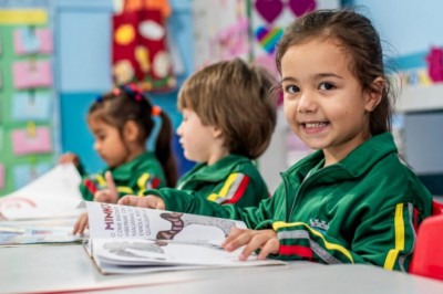 Rede Municipal de Ensino de Paranagu&aacute; inicia aulas em fevereiro; respons&aacute;veis que perderam a matr&iacute;cula devem refazer cadastro