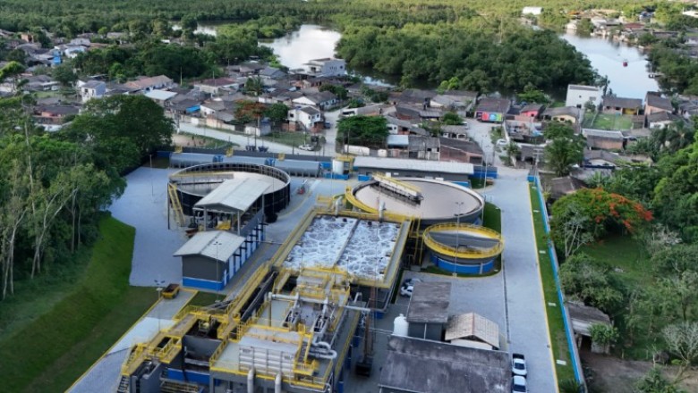 Paranagu&aacute; trata bilh&otilde;es de litros de &aacute;gua e esgoto em 2025 e se destaca acima da m&eacute;dia nacional em saneamento